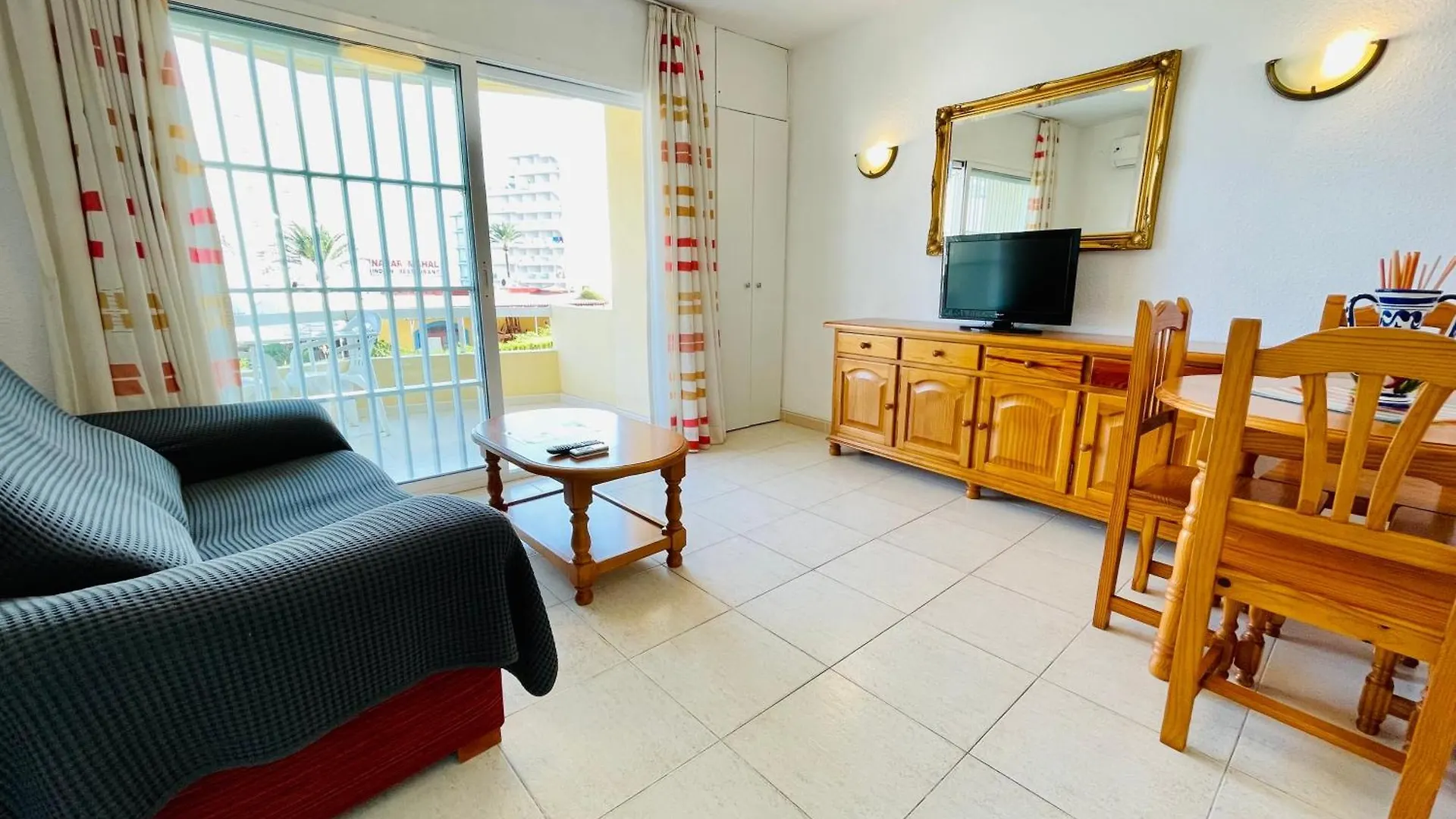 Apartamentos Orfeo Azul 